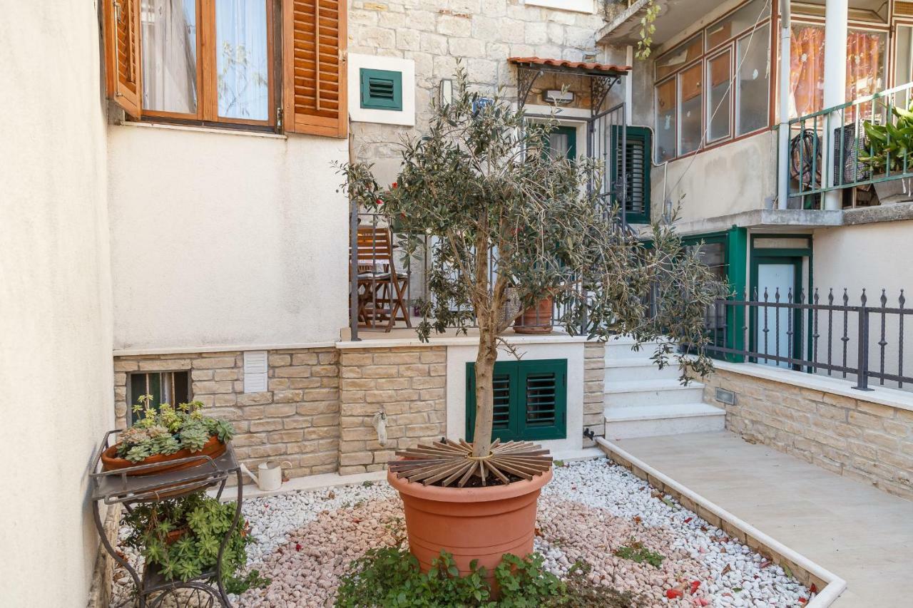 Apartments Villa Cambi Split Luaran gambar