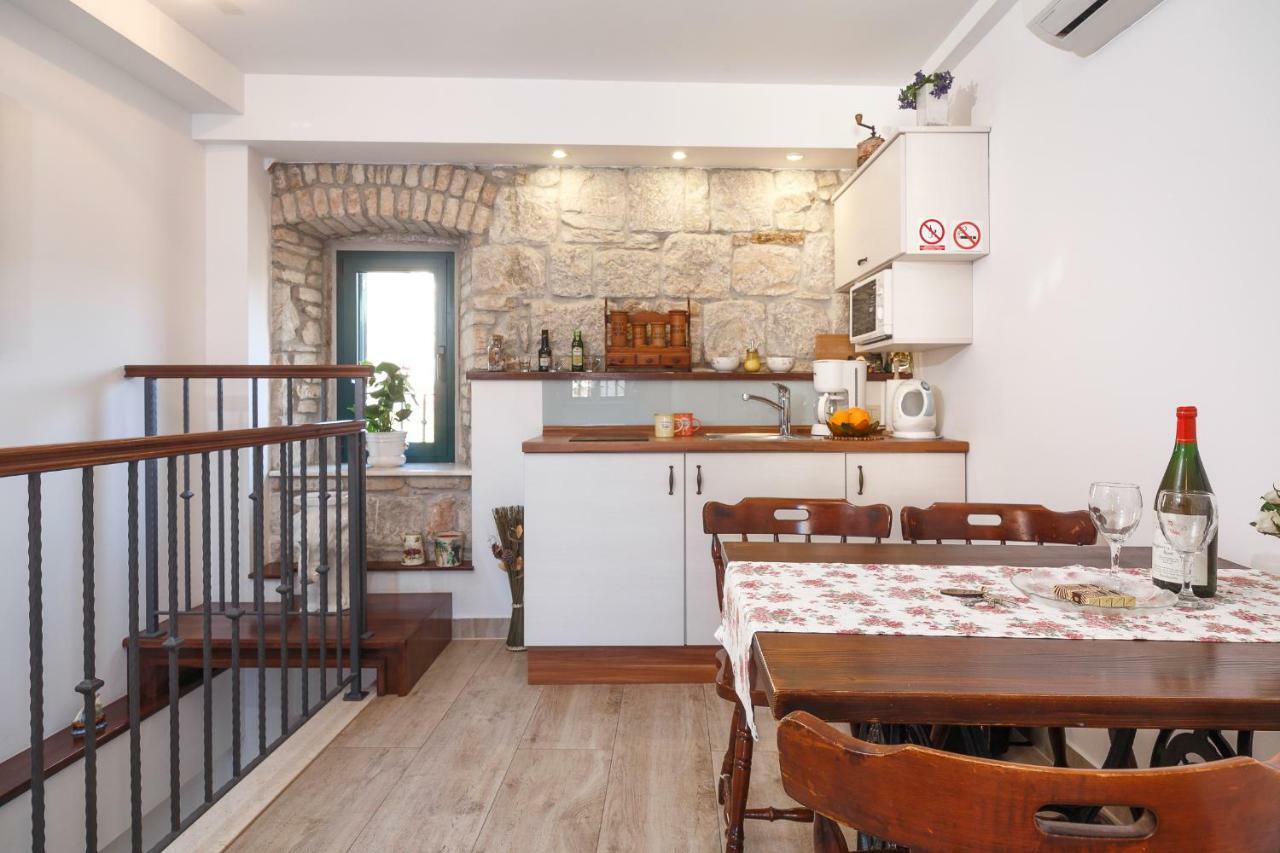Apartments Villa Cambi Split Luaran gambar