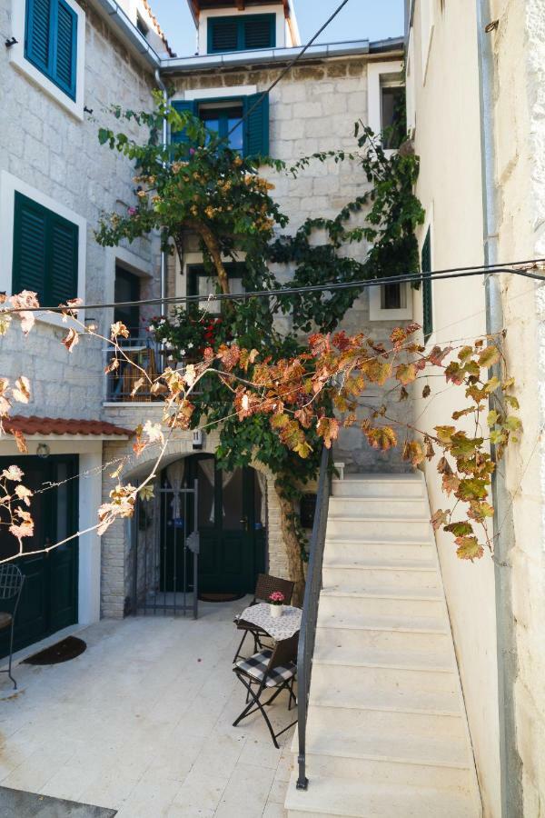 Apartments Villa Cambi Split Luaran gambar