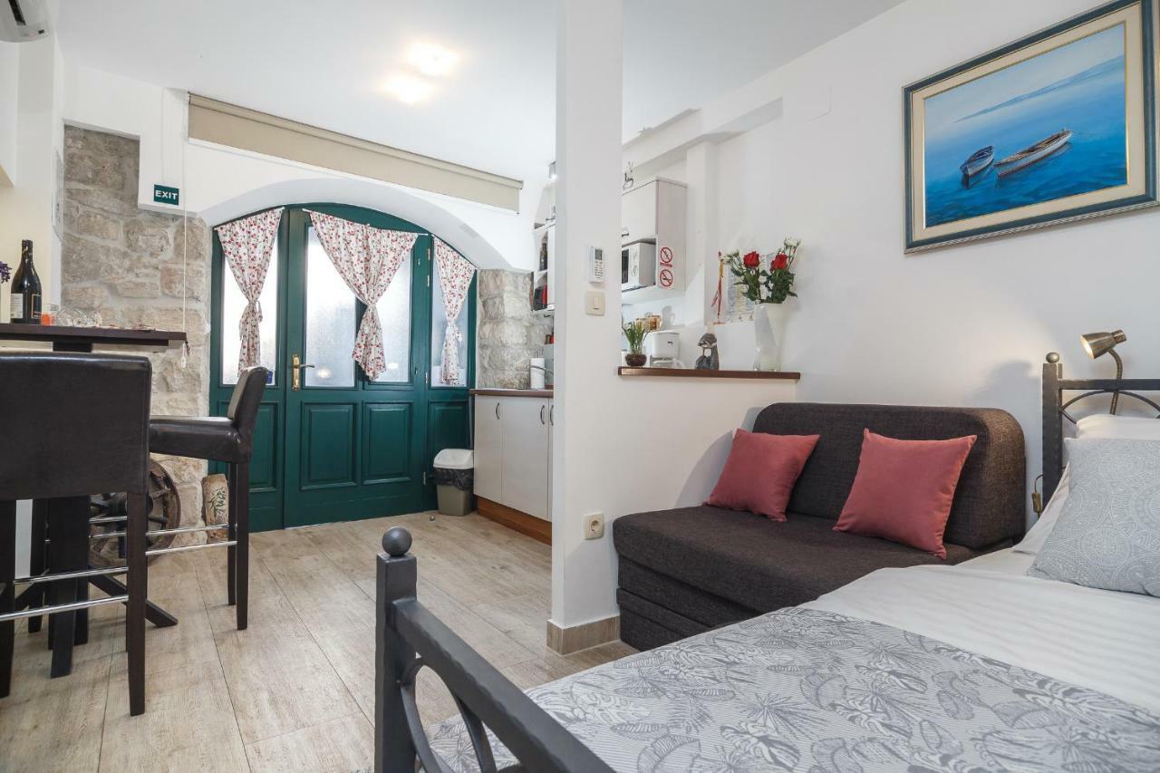 Apartments Villa Cambi Split Luaran gambar